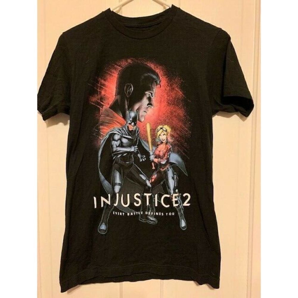 INJUSTICE 2 SIZE SMALL T-SHIRT